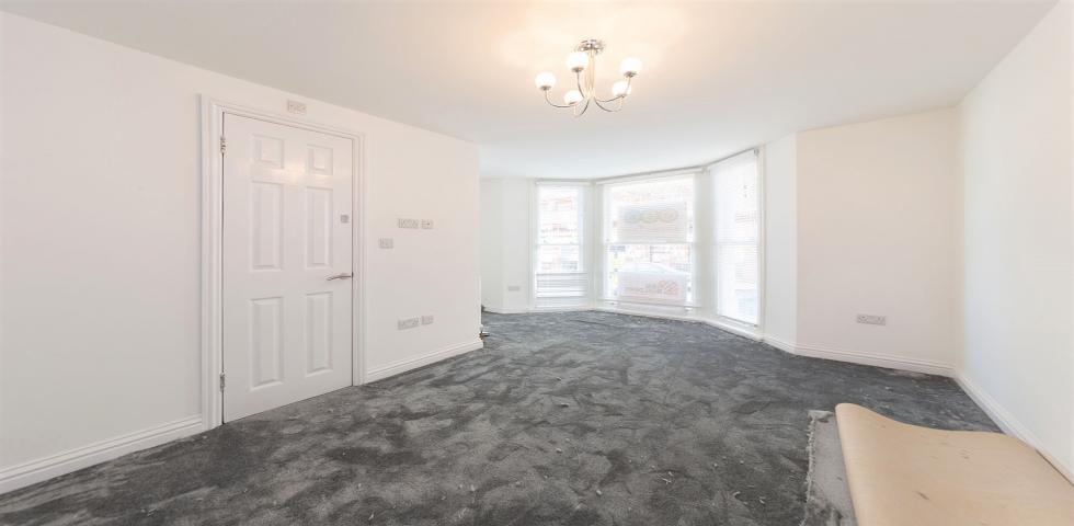 			NEWLY REFURBISHED, 3 Bedroom, 1 bath, 1 reception Flat			 Sumatra Road, WEST HAMPSTEAD